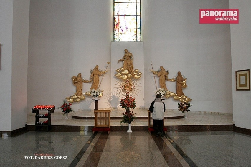 Relikwie drzewa Krzyża Świętego w Wałbrzychu