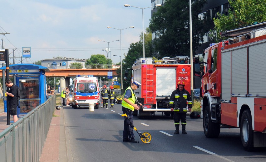 Wypadek motocyklisty na ul. Klimeckiego w Krakowie