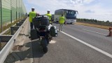 Potrącenie pieszej w Witoni i wypadek motocyklisty na A1. Niechronieni uczestnicy ruchu ranni 