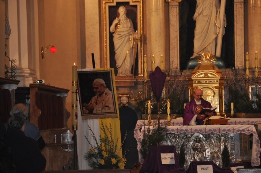 Mszą św. i koncertem &quot;Pamięć i tożsamość&quot; radomszczanie uczcili pamięć Jana Pawła II