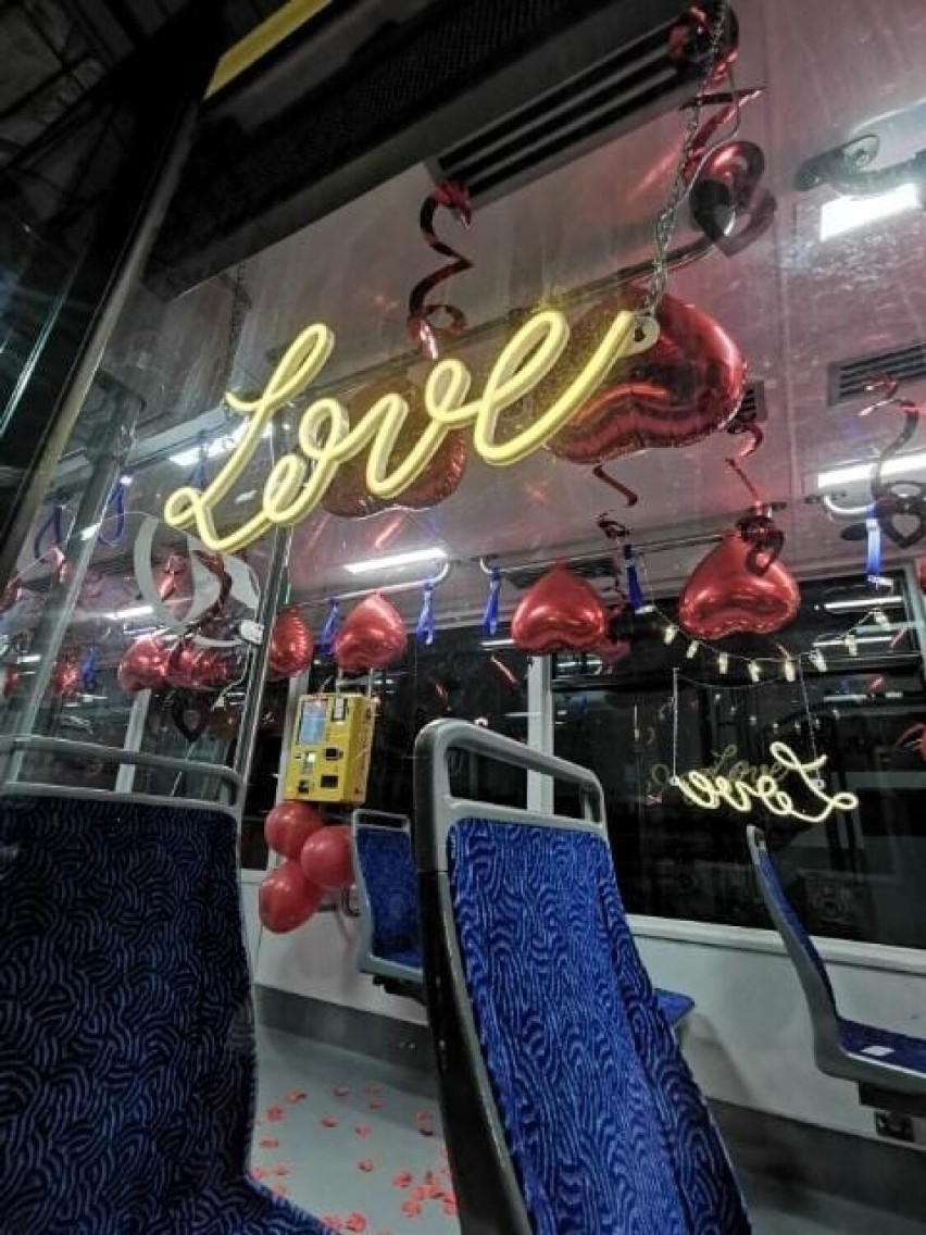 Walentynkowy tramwaj MZK kursuje w Grudziądzu