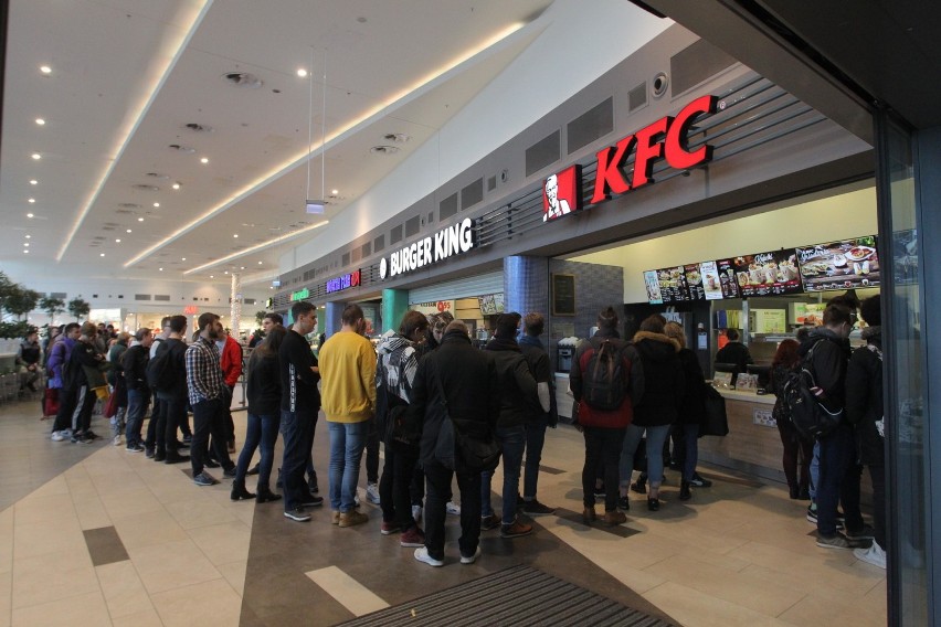 KFC ma w Polsce już 250 lokali. Z tej okazji sieć...