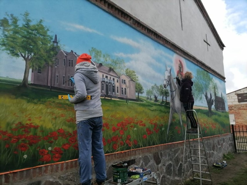 Gmina Granowo: Murale staną się ozdobą gminy. Park zyska patrona i nowe oblicze