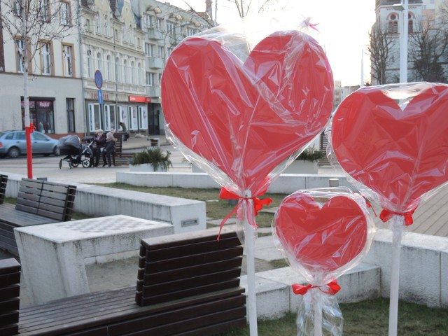 Miasto zapewnia, że drobna niespodzianka na placu Wolności w jednak się pojawi. Czekamy z niecierpliwością a w tym czasie powspominajmy, jak było w ubiegłym roku.