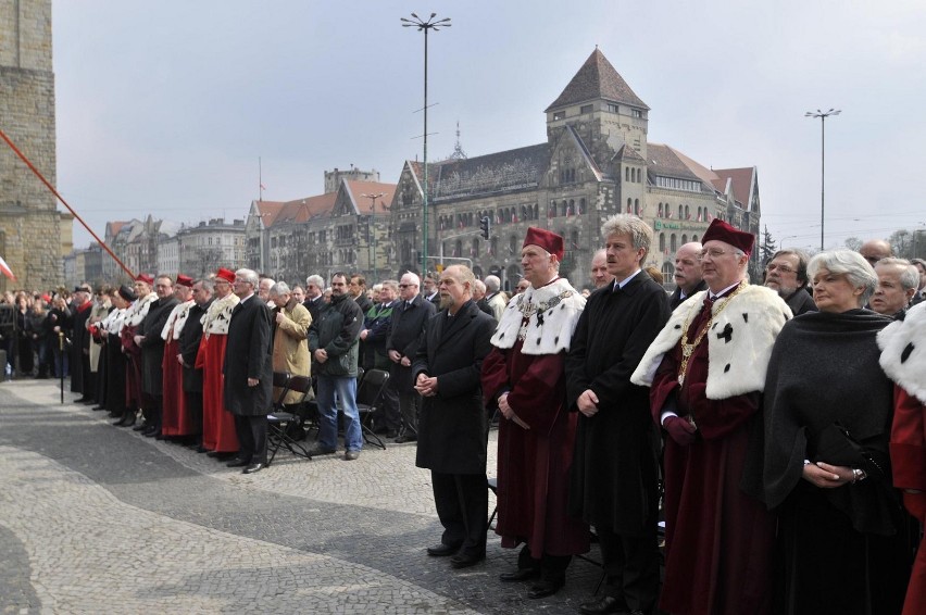 PLAC MICKIEWICZA - Akademicki hołd dla zmarłych FILM I ZDJĘCIA