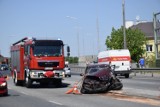 Wypadek na wiadukcie, w pobliżu skrzyżowania z ul. Sobieskiego [ZDJĘCIA]