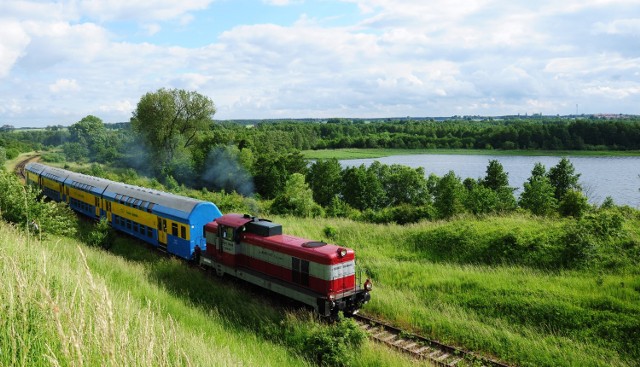 Linia kolejowa 281 Chojnice - Oleśnica. Jezioro Mochel koło Kamienia Krajeńskiego