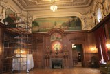Odkryto oryginalną dekorację sufitu sali jadalnej Pałacu Poznańskiego [ZDJĘCIA]
