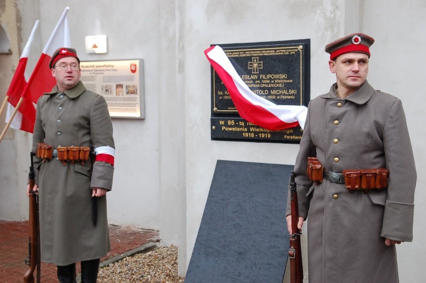 Odsłonięcie tablicy w Zbąszyniu