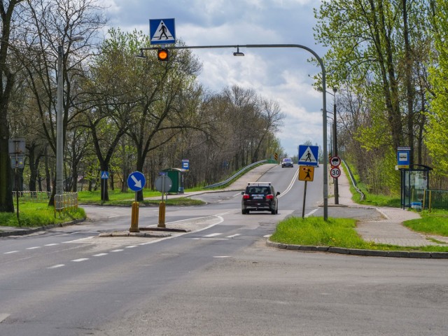 Wiadukt na Mikołajczyka w Sosnowcu przejdzie remont.

Zobacz kolejne zdjęcia. Przesuń zdjęcia w prawo - wciśnij strzałkę lub przycisk NASTĘPNE