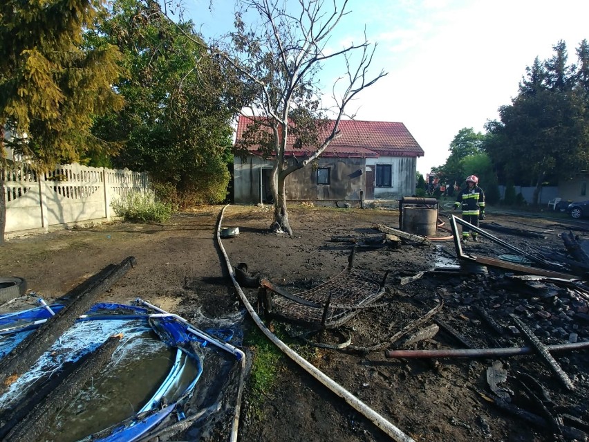 Pożar budynku gospodarczego w Korczewie [zdjęcia] 