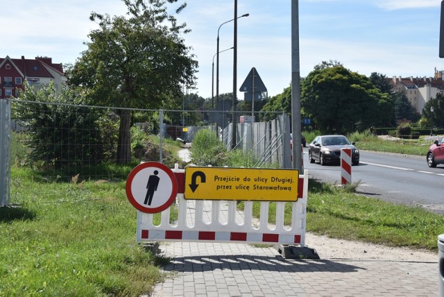 Od tygodni nic się nie dzieje na placu budowy podziemnego przejścia