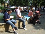 Akcja promująca czytanie w Opocznie. Książnica zorganizowała KsięgoZbiór