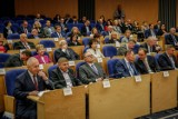 Sesja Sejmiku Woj. Pomorskiego. Radni przyjęli budżet i stanowisko dotyczące lokalizacji siedziby Polskiej Agencji Kosmicznej