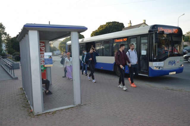 Elektroniczne rozkłady jazdy mają pojawić się na przystankach autobusowych w Zduńskiej Woli w przyszłym roku