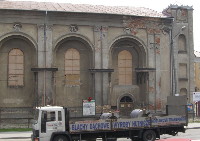 Chyląca się niedawno ku ruinie synagoga jest już bezpieczna. Za dwa lata odzyska blask