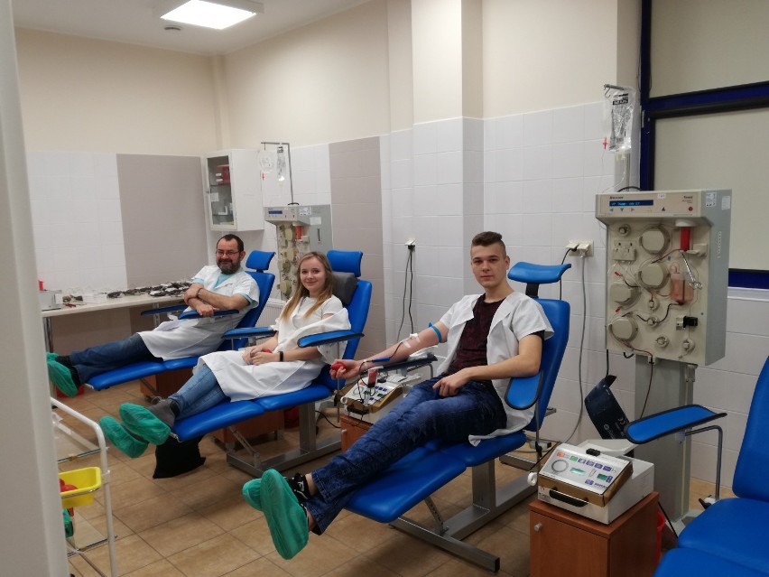 Świąteczne oddawanie krwi w ZSP2 w Krotoszynie