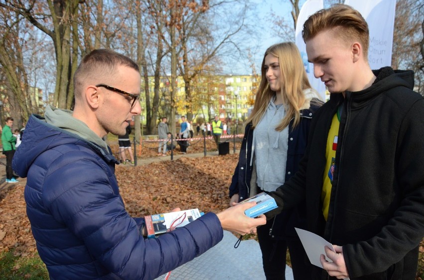 Uczniowie biegiem uczcili rocznicę odzyskania niepodległości [ZDJĘCIA]