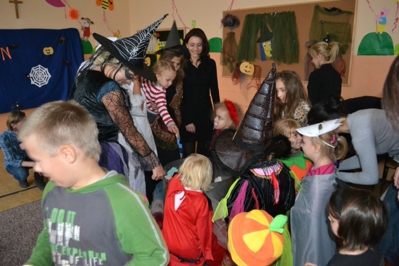 Książ Wlkp: Halloween w przedszkolu (ZDJĘCIA)