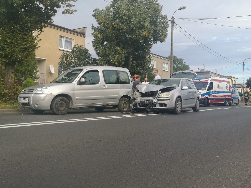 Kolizja na ul. Zdunowskiej w Krotoszynie [ZDJĘCIA] 