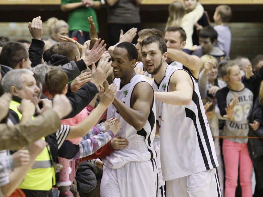 Zgorzelec. PGE Turów Zgorzelec wygrał z Treflem Sopot 77:75. (ZDJECIA)