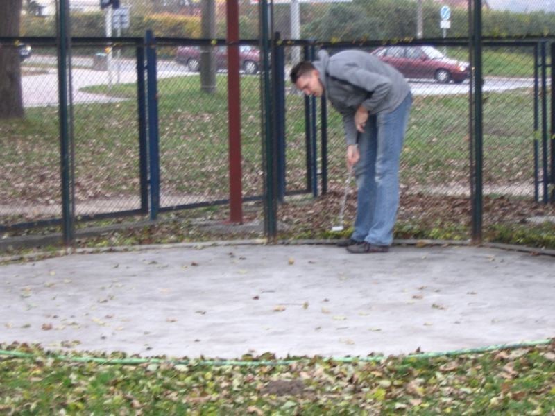 Minigolf: W sobotę indywidualnie, w niedzielę w duetach