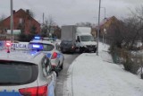 Zimowe kolizje na drogach powiatu sztumskiego. Beczka asenizacyjna uderzyła w ciężarówkę
