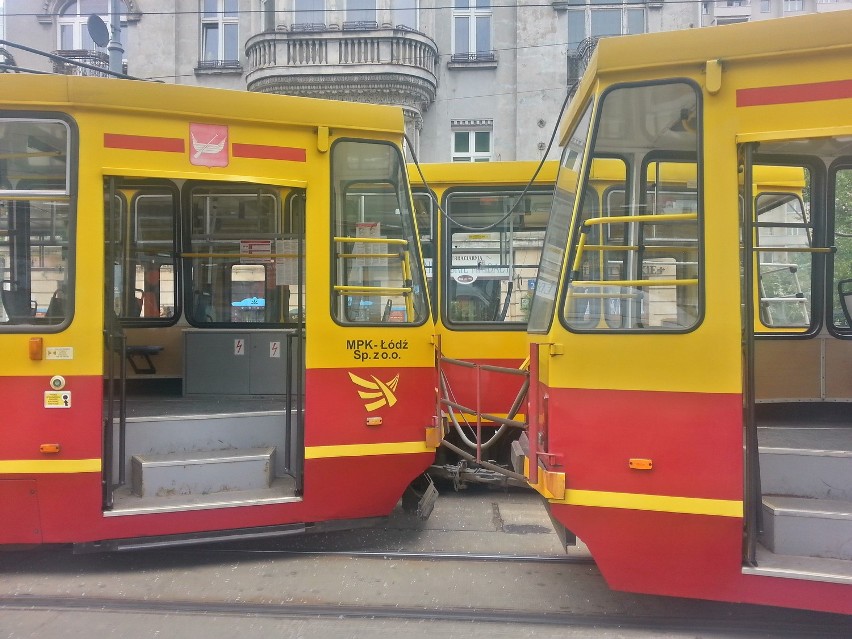 Zderzenie tramwajów na Piotrkowskiej w Łodzi. 23 maja 2015r.