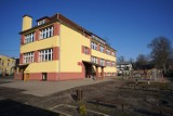 Budynek szkoły oraz sala gimnastyczna w Sąpolnie mają nową elewację i ocieplenie
