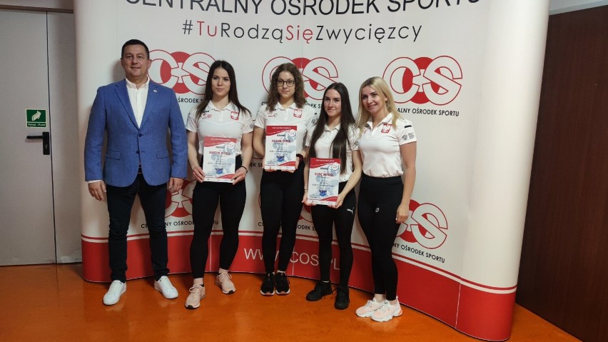 Oliwia Drzazga z Radomska i Dawid Majsy z Dobryszyc z nominacjami na Mistrzostwa Świata do 17 lat. ZDJĘCIA