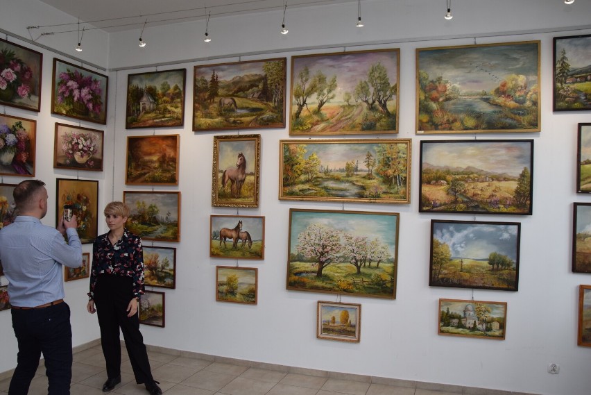 Wernisaż malarstwa Janiny Czuchnickiej w Galerii "Mozaika" w...