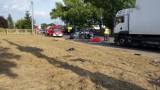 Wypadek w Sierzchowie pod Kaliszem. Nie żyją trzy osoby [FOTO]