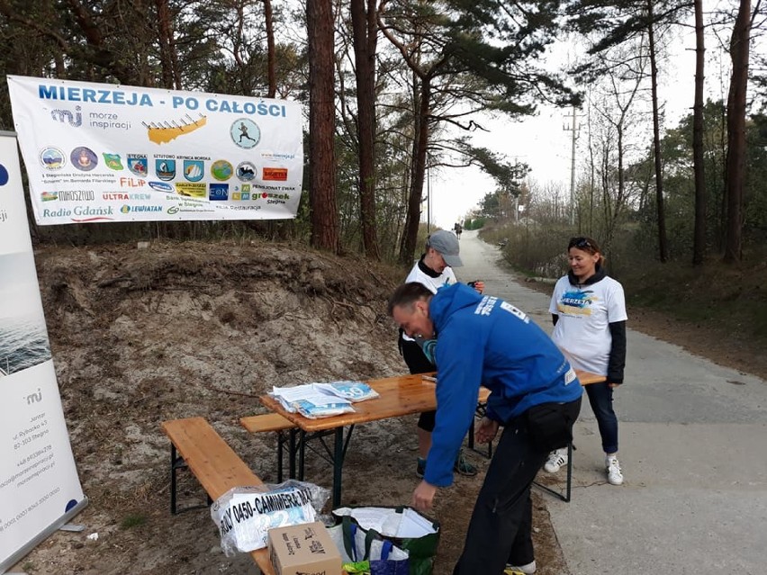 Mierzeja Wiślana. Blisko stu biegaczy i zawodników nordic...