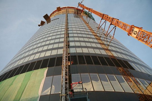 Sky Tower coraz wyższy. Wieża ma już 158 metrów [foto, wideo]