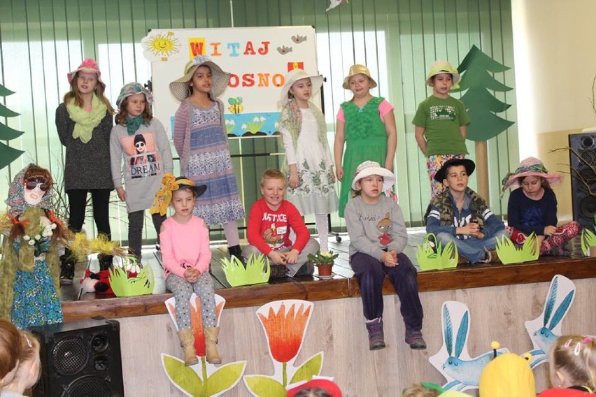"Wiosna w poezji" w Szkole Podstawowej w Sławianowie