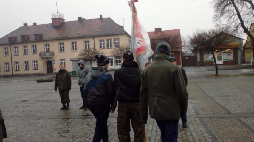 Budzyńska Grupa Rekonstrukcyjna ćwiczy przed inscenizacją na Okręgliku (ZDJĘCIA) 