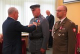 Wojewoda opolski wręczył medale od prezydenta i ministrów. Uroczystość w Opolskim Urzędzie Wojewódzkim