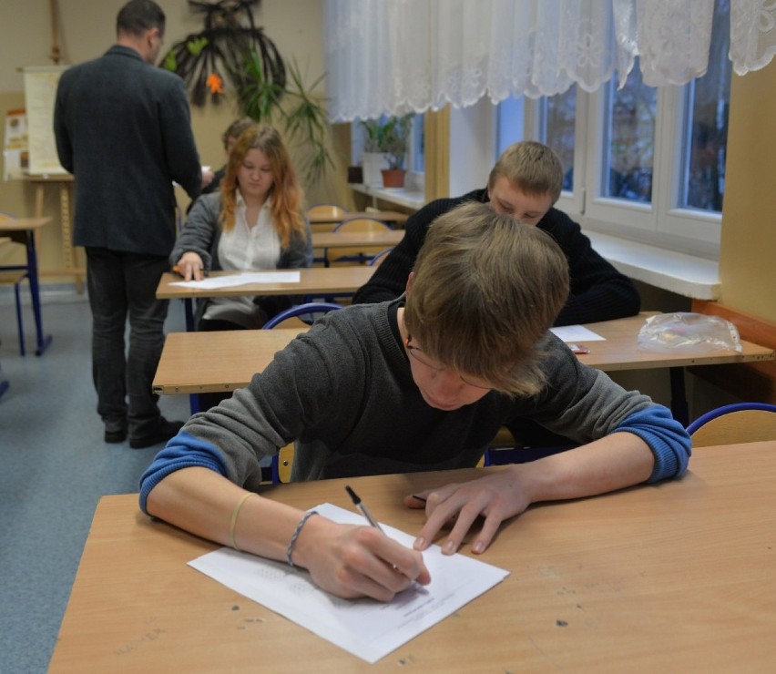 Próbny egzamin gimnazjalny 2013/ 2014 z Operonem: JĘZYKI OBCE