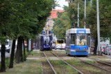 Wrocław. Nie lubisz tłoku? Unikach tych linii tramwajowych i autobusowych!