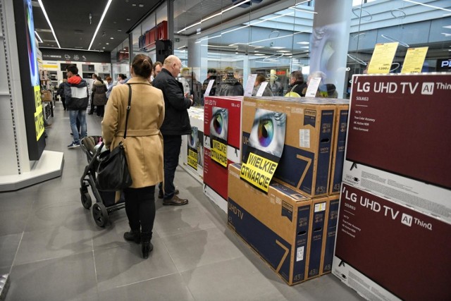 Kto nie płaci abonamentu RTV, może się spodziewać wezwania do zapłaty. Wysyła je Poczta Polska. Jak można w nich przeczytać, na uregulowanie całej zaległości, adresat ma 7 dni. 

Na kogo trwa "polowanie"? Czytaj w dalszej części galerii >>>