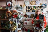 Bożonarodzeniowe dekoracje w sklepie z rękodziełem. Ozdoby, stroiki i wiele innych ZDJĘCIA 