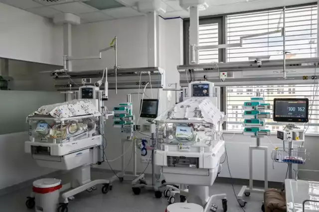 Konflikt w Uniwersyteckim Centrum Klinicznym po zwolnieniu czterech położników