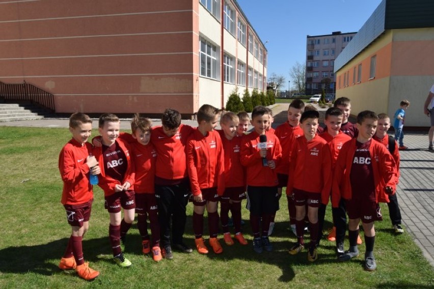 Na boisku orlik przy Szkole Podstawowej nr 6 w Kościerzynie odbył się turniej piłki nożnej Kaszubia CUP 2018 [ZDJĘCIA]