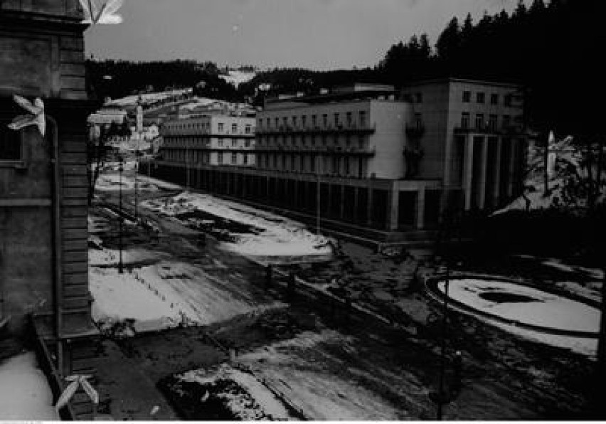 Sanatorium "Nowy Dom Zdrojowy" w Krynicy - widok zewnętrzny...