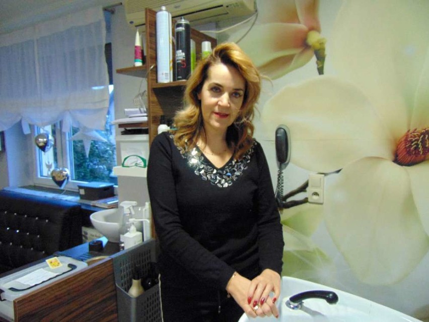 Danuta Szychowiak 60 lat temu założyła zakład fryzjerski w Szamocinie[ZDJĘCIA]