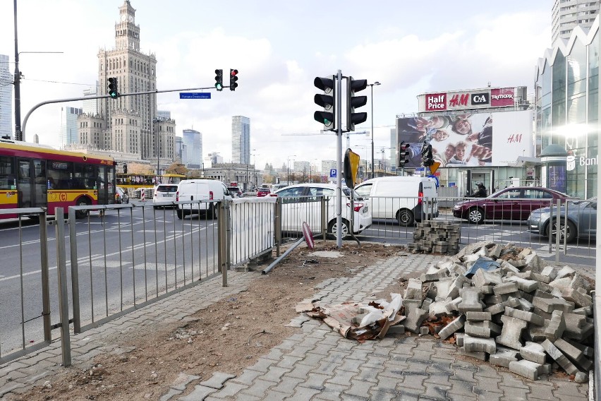 Marsz Niepodległości 2021. Czy remont ronda Dmowskiego będzie stanowił niebezpieczeństwo?