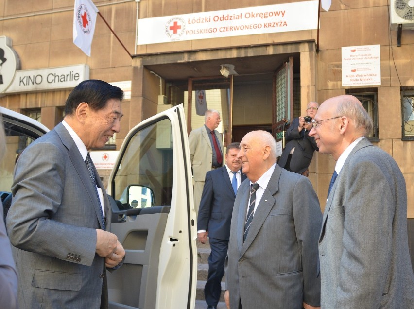 Tadateru Konoe - prezes Międzynarodowego Czerwonego Krzyża...