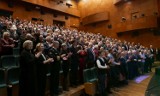 Koncert bożonarodzeniowy w Filharmonii Kaszubskiej w Wejherowie wprowadził wejherowską widownię w świąteczny nastrój | ZDJĘCIA