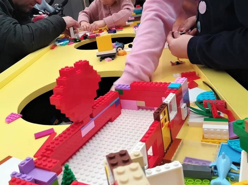 Gliwice: Walentynki z klockami LEGO w Europie Centralnej [ZDJĘCIA]