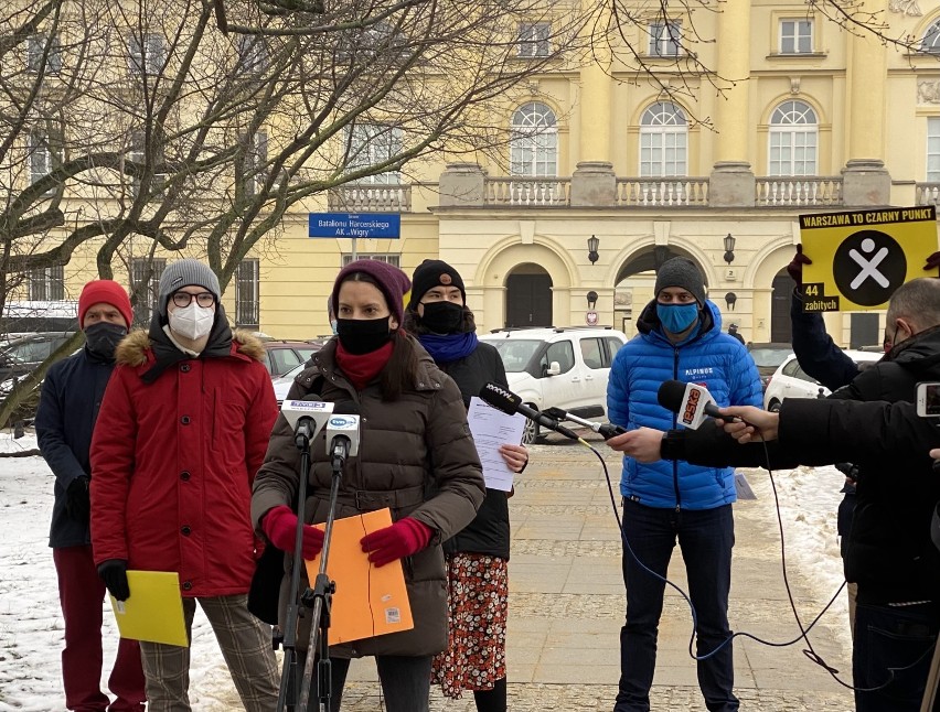 Tragiczne statystyki wypadków w Warszawie. Co trzeci dzień miało miejsce zdarzenie z udziałem pieszego